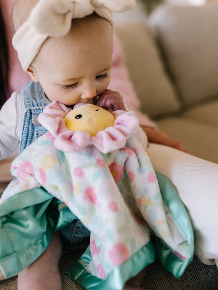 Security Blanket-Sweet Daisy